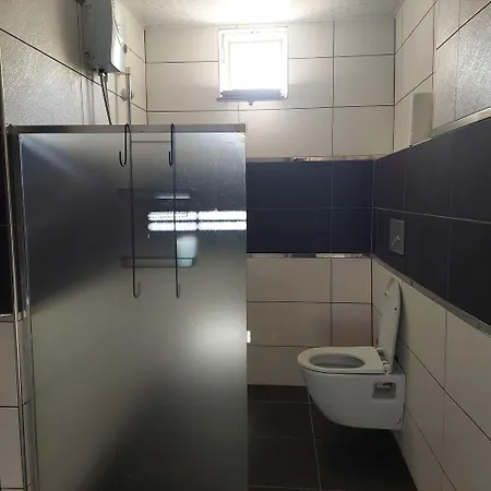 Merkezi Lueks * אנטליה
